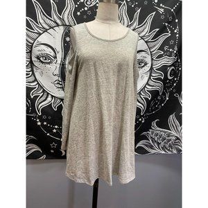 Acemi cold shoulder light gray knit top Fits M/L